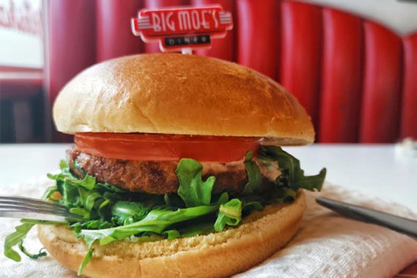 Big Moe's American Diner Burger in London Designer Outlet Wembley Park