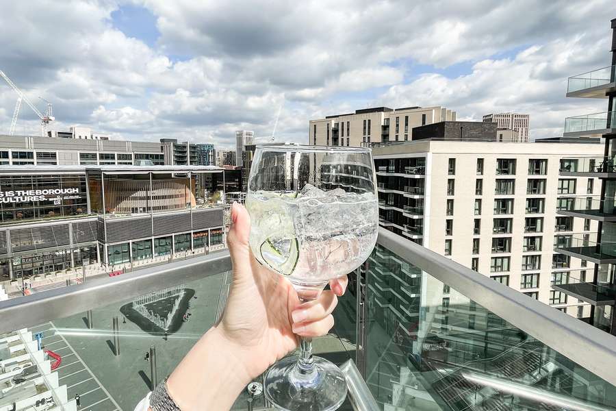 Sky Bar 9 Rooftop Bar Wembley Park sky-bar-9-rooftop-bar-wembley-park